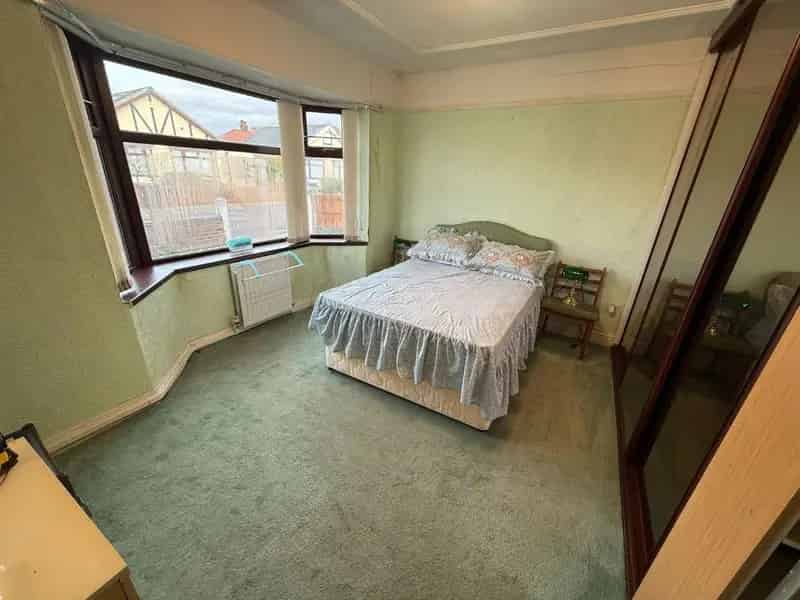 4 Bed Detached Bungalow For Sale