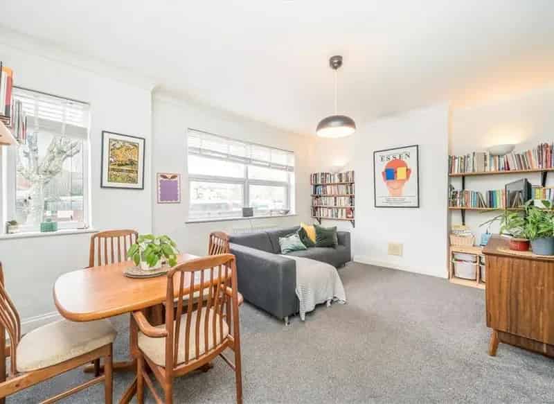 Two Double Bedroom Period Conversion Near Mountsfield Park