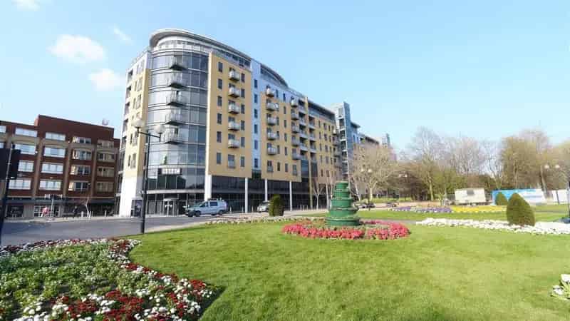 One Bedroom Apartment in Well Presented Development