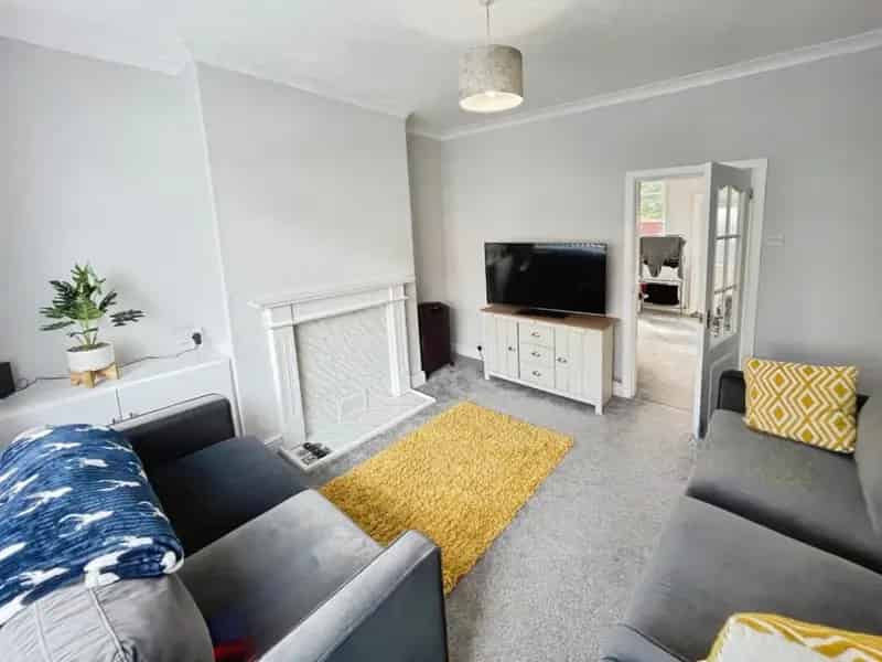 2 Bedroom House For Sale Near Ellesmere Port Town Centre