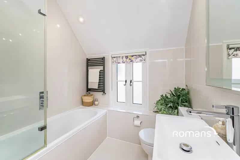 3 Bedroom Semi-Detached House To Let No Deposit Option