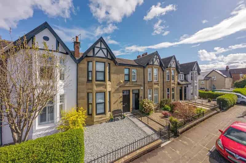 3 Bedroom Terraced House for Sale Byres Road Glasgow