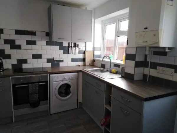 House For Rent in Crawley, England