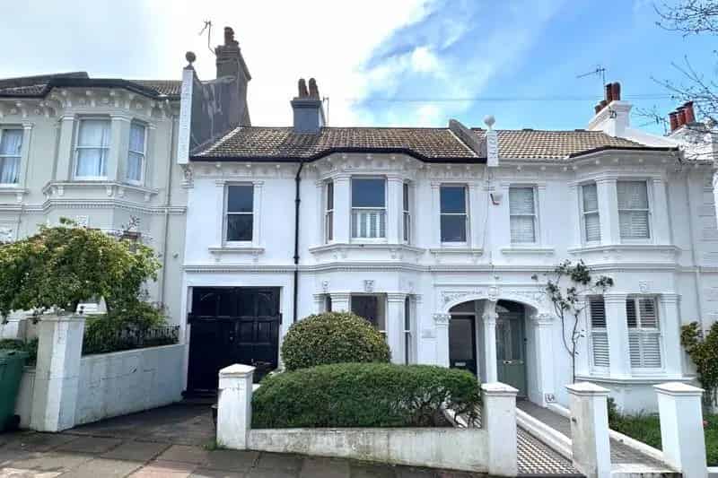 4 Bedroom House for Sale