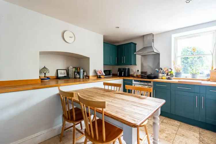 2 Bedroom Garden Flat for Sale Near Whiteladies Road and Gloucester Road