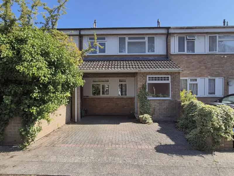 3 Bedroom Terraced House for Sale Near Parks and Transport