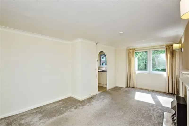 1 Bed Retirement Apartment in Blackhall Edinburgh