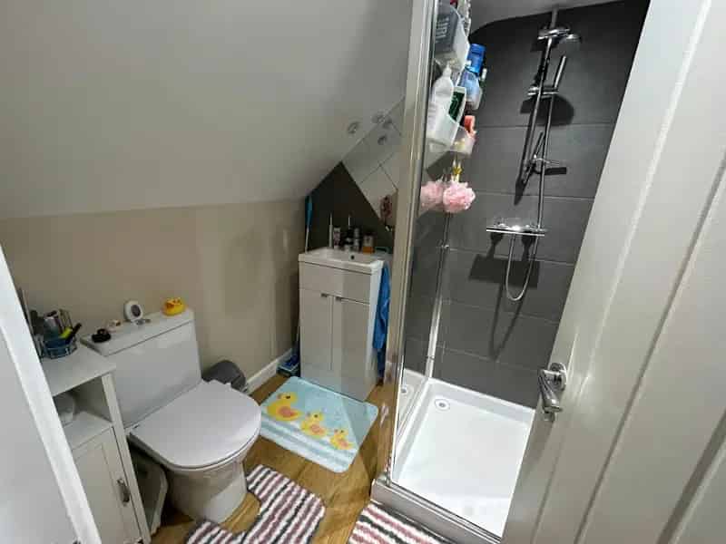 One Bedroom Apartment Near Town Centre