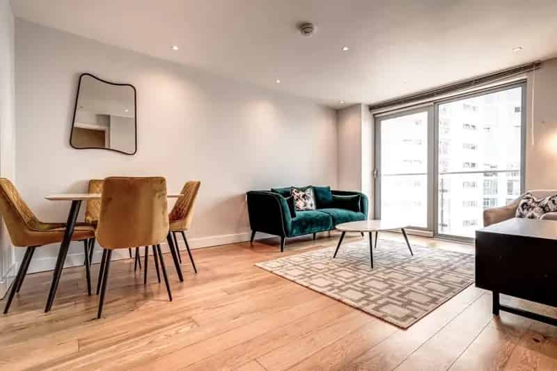 Luxury One Bedroom City Centre Apartment