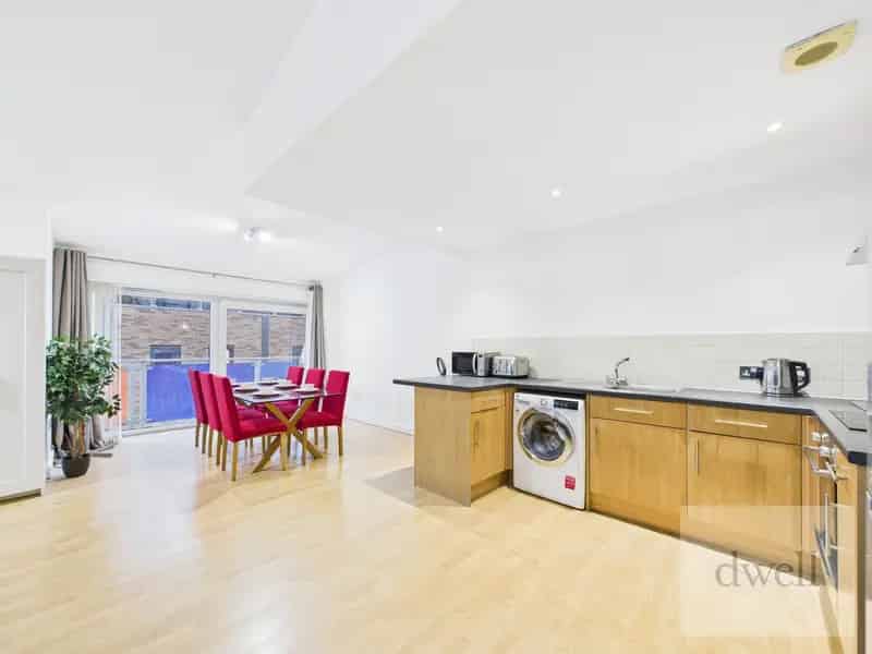 1 Bedroom Penthouse Apartment to Rent in LS2 City Centre