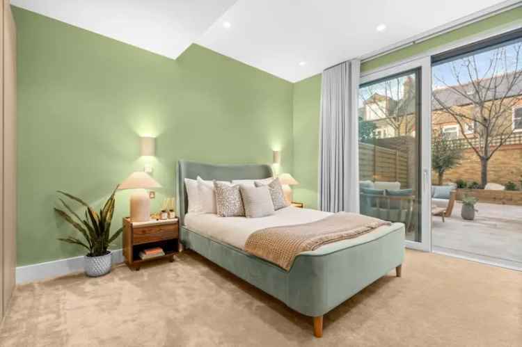 2 Bedroom Apartment for Sale in Clapham South