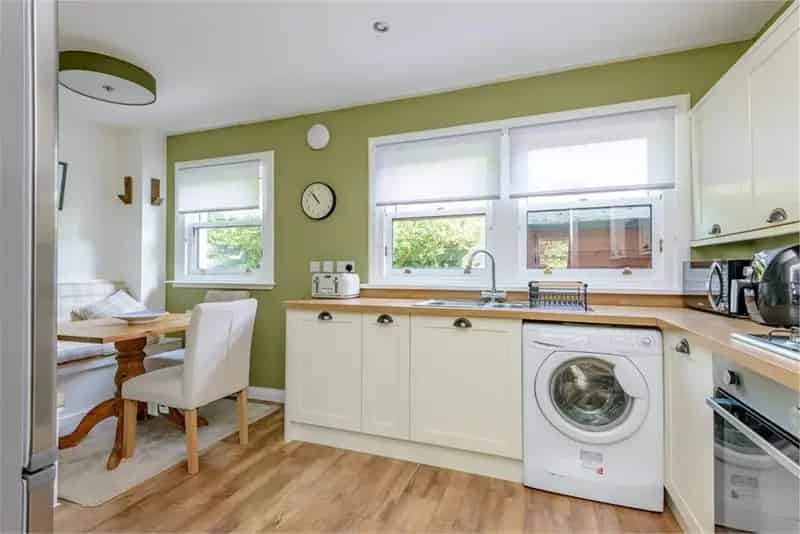 2 Bed Cottage in Carlops Near Pentland Hills