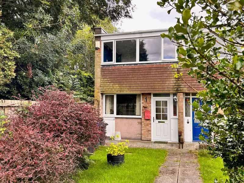 2 Bedroom End of Terrace House for Sale