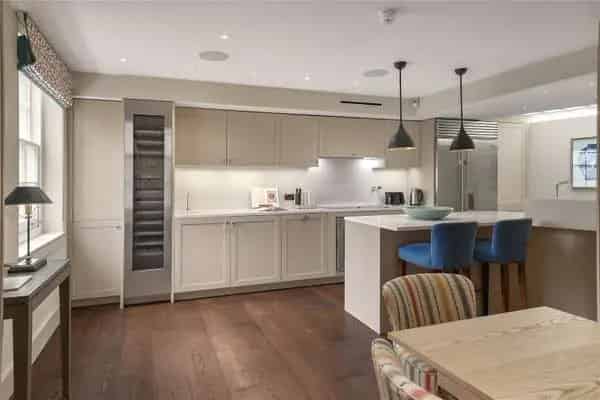 Luxury 4-Bedroom House with Self Contained Flat in London
