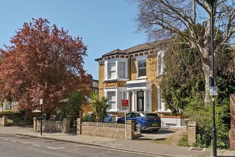 Flat For Sale , London, England