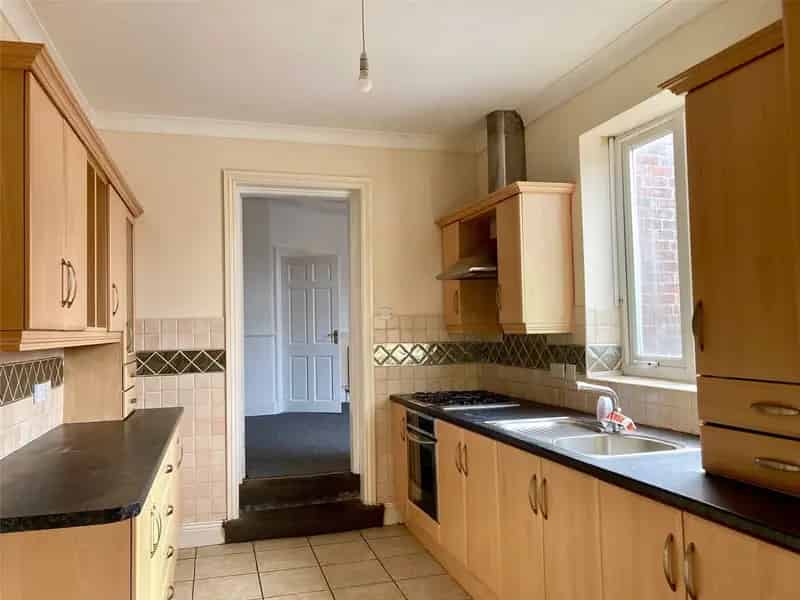 Two Bedroom Flat Near Amenities and Parks
