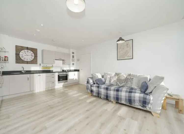 Flat For Sale in Capitol Way, London, England