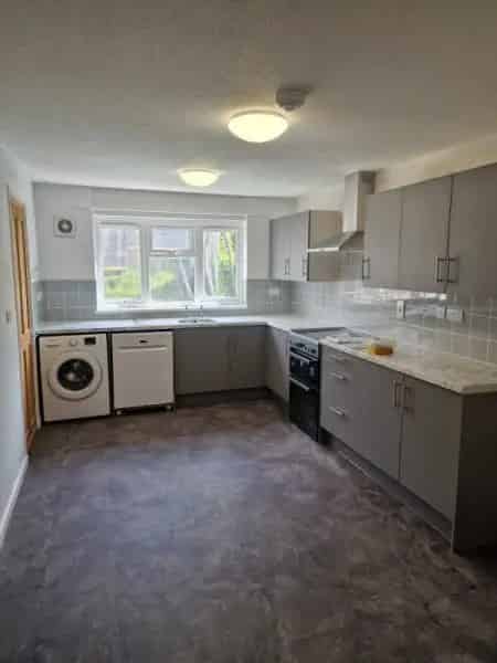 4 Bedroom House New Kitchen Downstairs Toilet