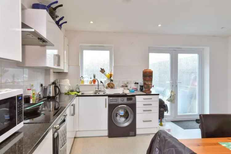5 Bedroom Terraced House for Sale in Brighton - Chain Free