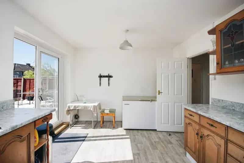 2 Bedroom Bungalow for Sale Downend Chain Complete
