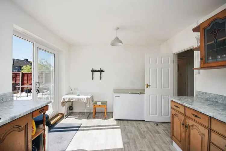 2 Bedroom Bungalow for Sale Downend Chain Complete
