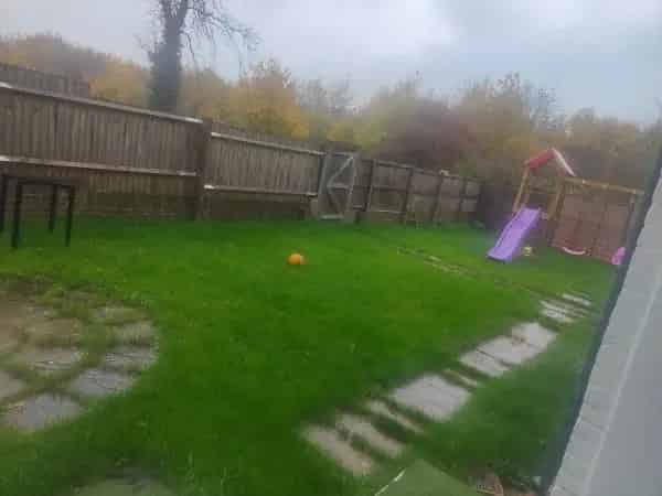 Two Bedroom Ground Floor Wheelchair Accessible Flat with Garden and Parking