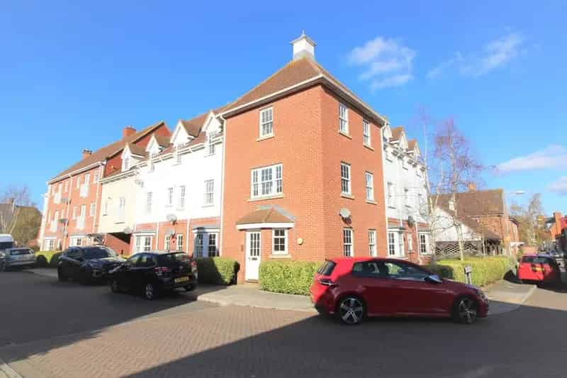 2 Bedroom Apartment to Rent