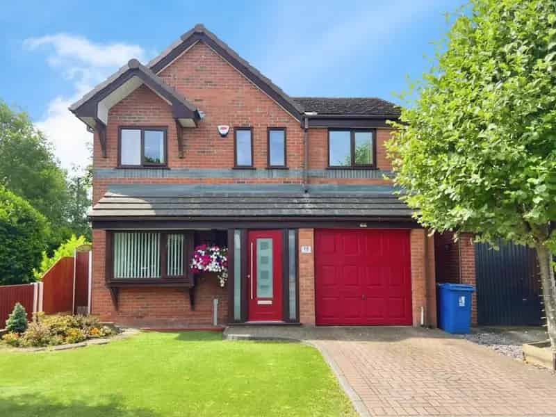 5 Bedroom Detached House For Sale