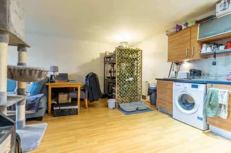 2 Bedroom Flat For Sale - Investment Opportunity