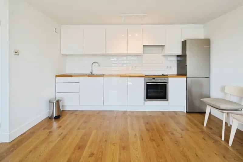 Bright Spacious 2 Double Bed Apartment Near Brighton Seafront