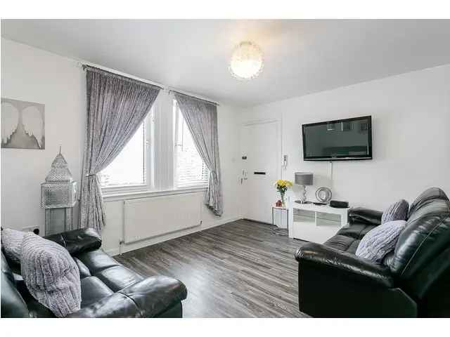 2 Bedroom Detached House for Sale in Restalrig Edinburgh