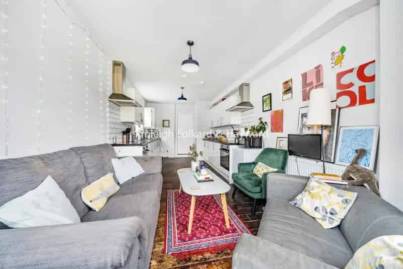 Five Bedroom House Near Turnpike Lane Station HMO Available