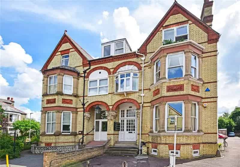 1 Bedroom Apartment to Rent Near Railway Station
