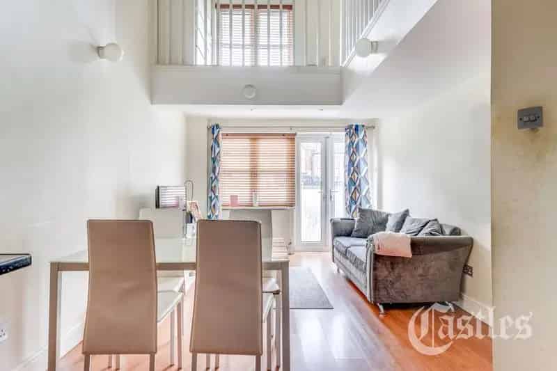 3 Bedroom Duplex House to Rent