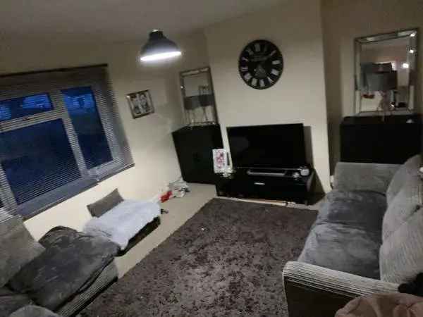 First Floor Flat near Sittingbourne High Street