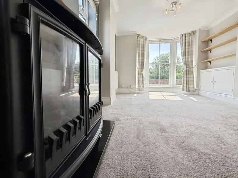2 Bedroom Semi Detached House to Rent Chester