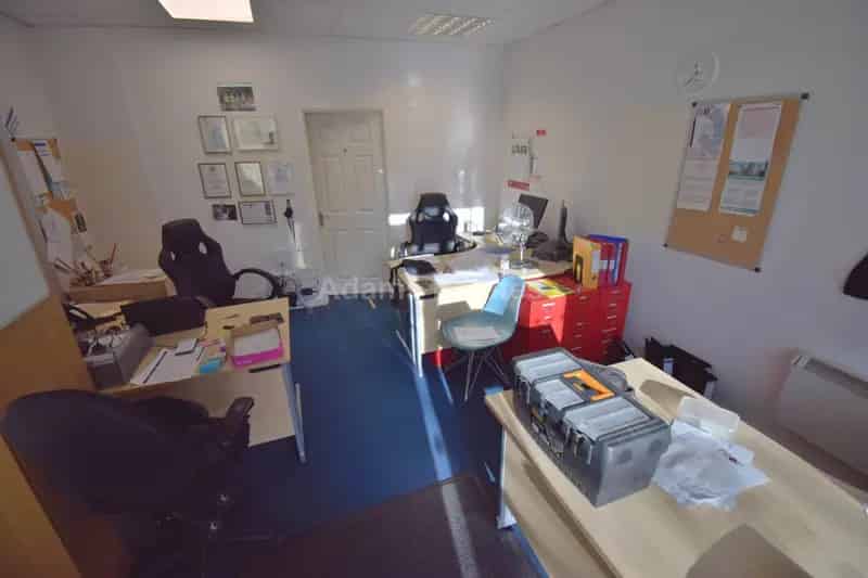 0 Bedroom Commercial Property to Rent Kennet Island