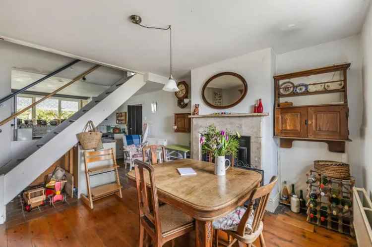 3 Bedroom Cotswold Stone Cottage For Sale