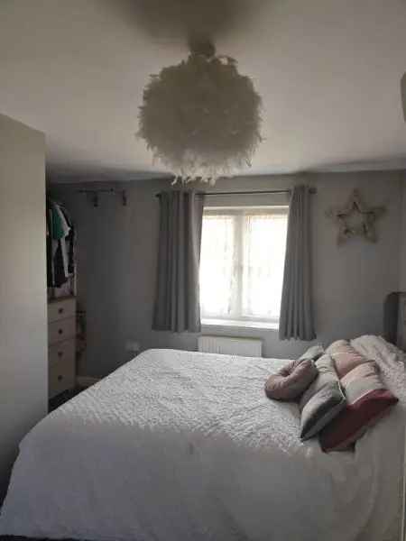 Flat For Rent in Ashford, England