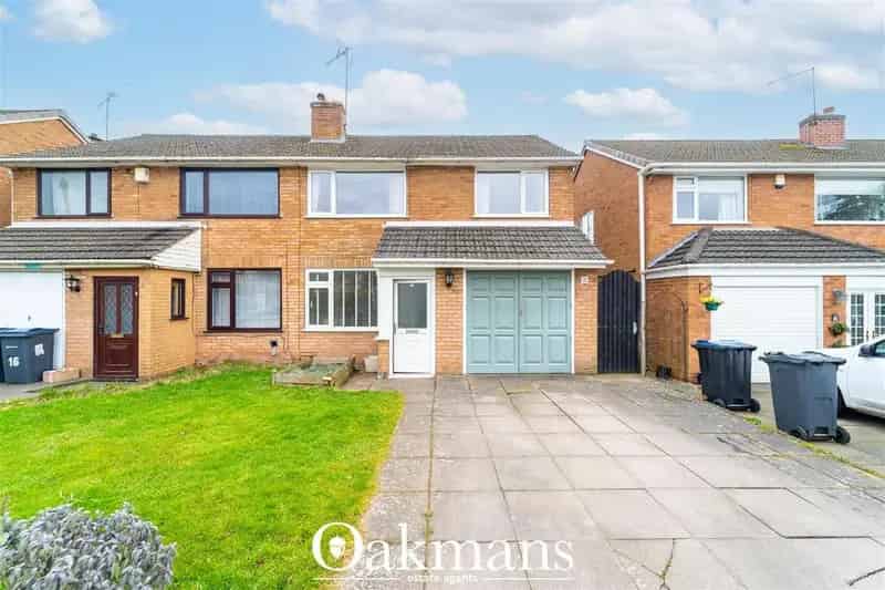 3 Bedroom Semi-Detached House for Sale