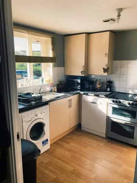 Semi Detached House Near Town Quiet Area Small Play Area