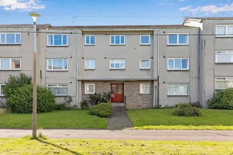 3 Bedroom Flat for Sale