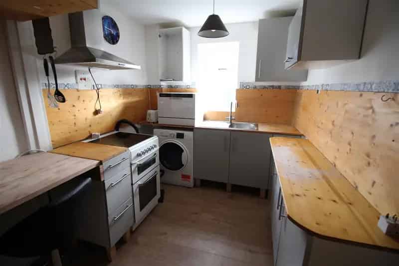 1 Bedroom Town House House to Rent