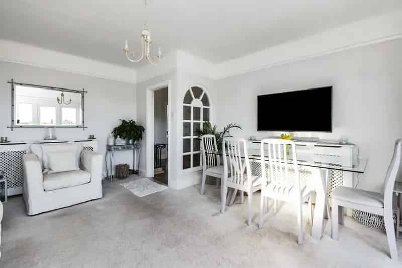2 Bedroom Detached Bungalow for Sale in Bournemouth