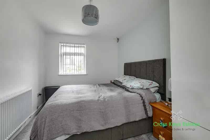 3 Bedroom End Terrace House for Rent