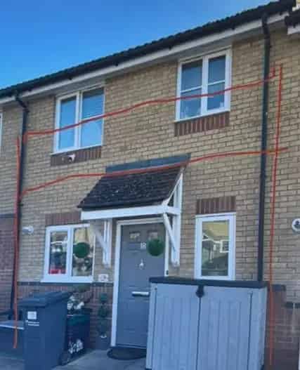 3 Bed Terraced House Near Shops and Amenities