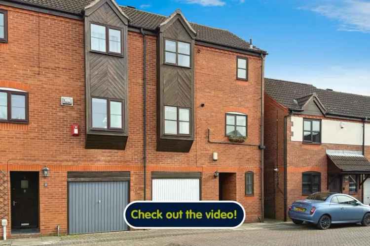2 Bedroom Townhouse for Sale