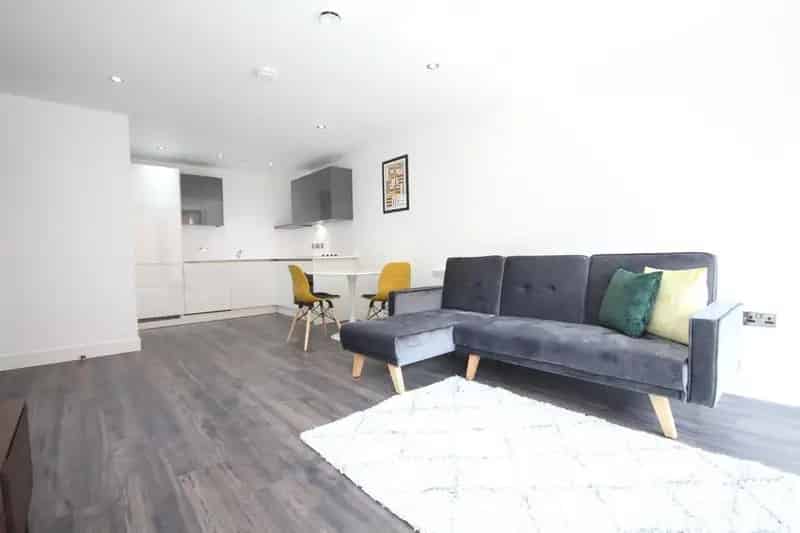1 Bedroom Apartment to Rent in The Quadrant Birmingham
