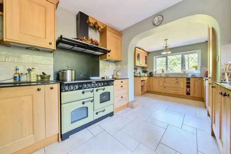 5 bedroom detached house for sale