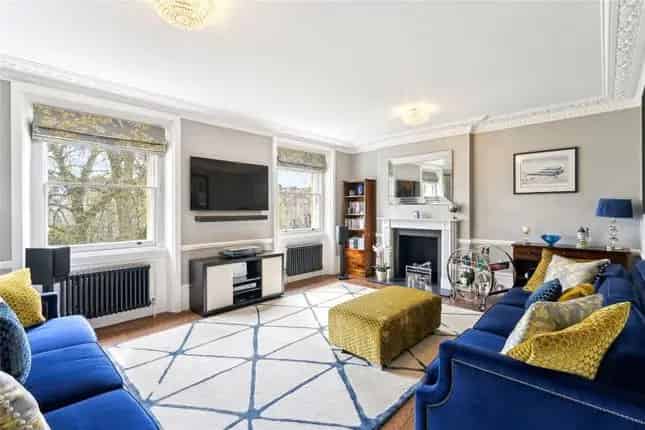 Flat for Sale in Eccleston Square London SW1V